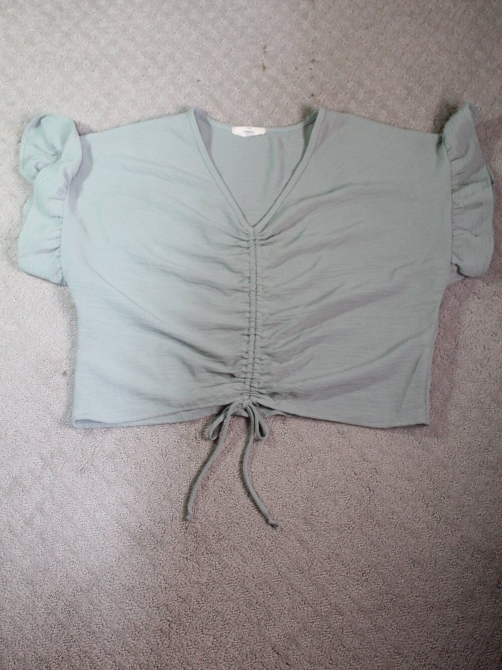 Entro Size S Sage Green Short Sleeve Ruched Front V-Neck Blouse